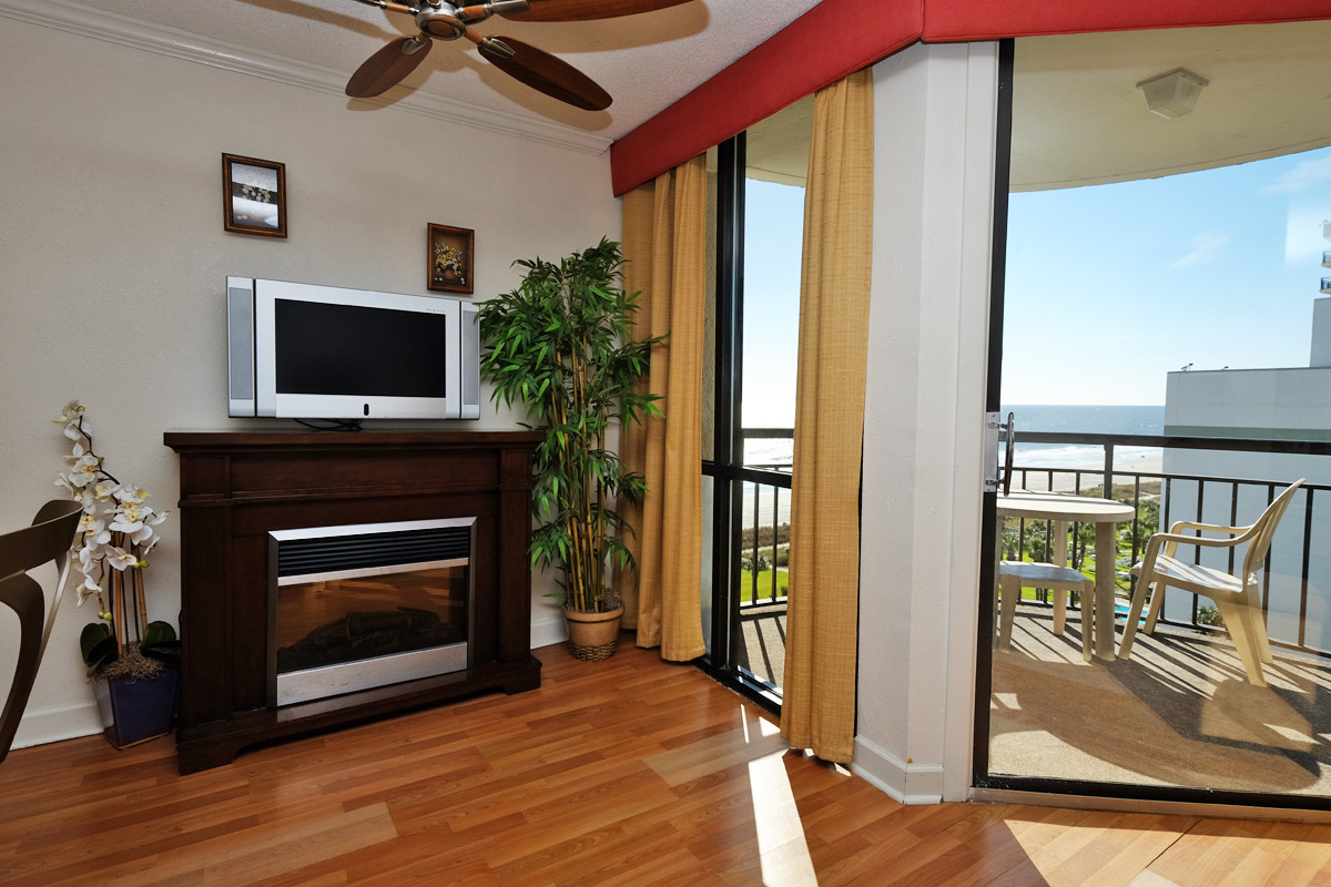 Ocean View King Suite - Meridian Plaza Ocean View King Suite