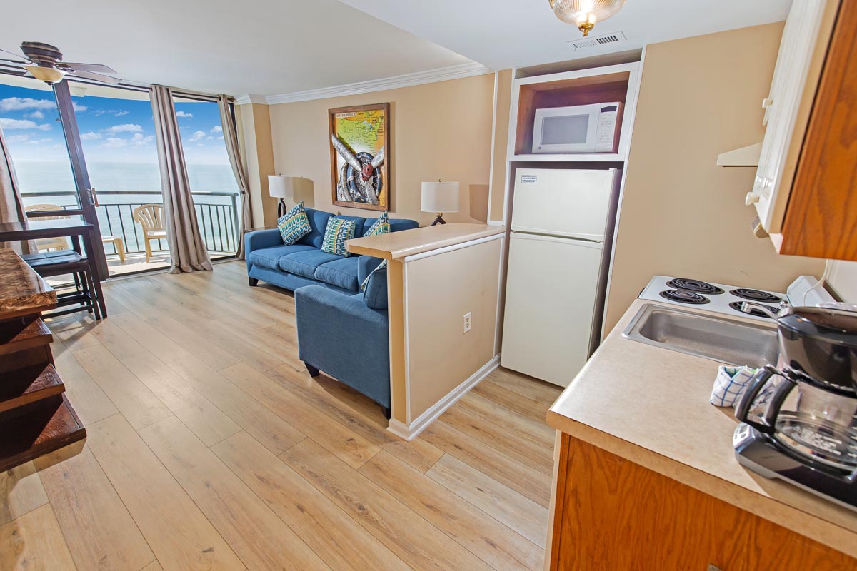 Oceanfront King Suite Golf Group